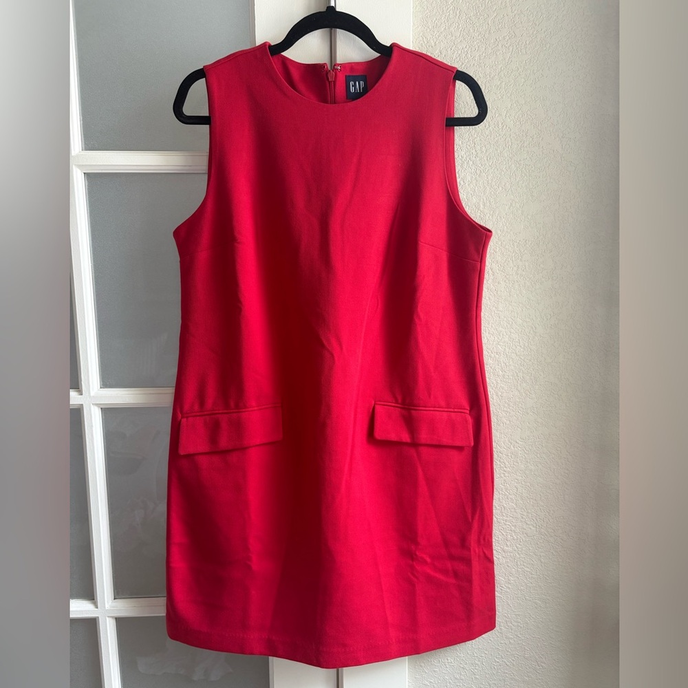 Gap - Women's Short Sleeve Shift Mini Dress with Pockets - Size Medium - Red - Picture 2 of 5